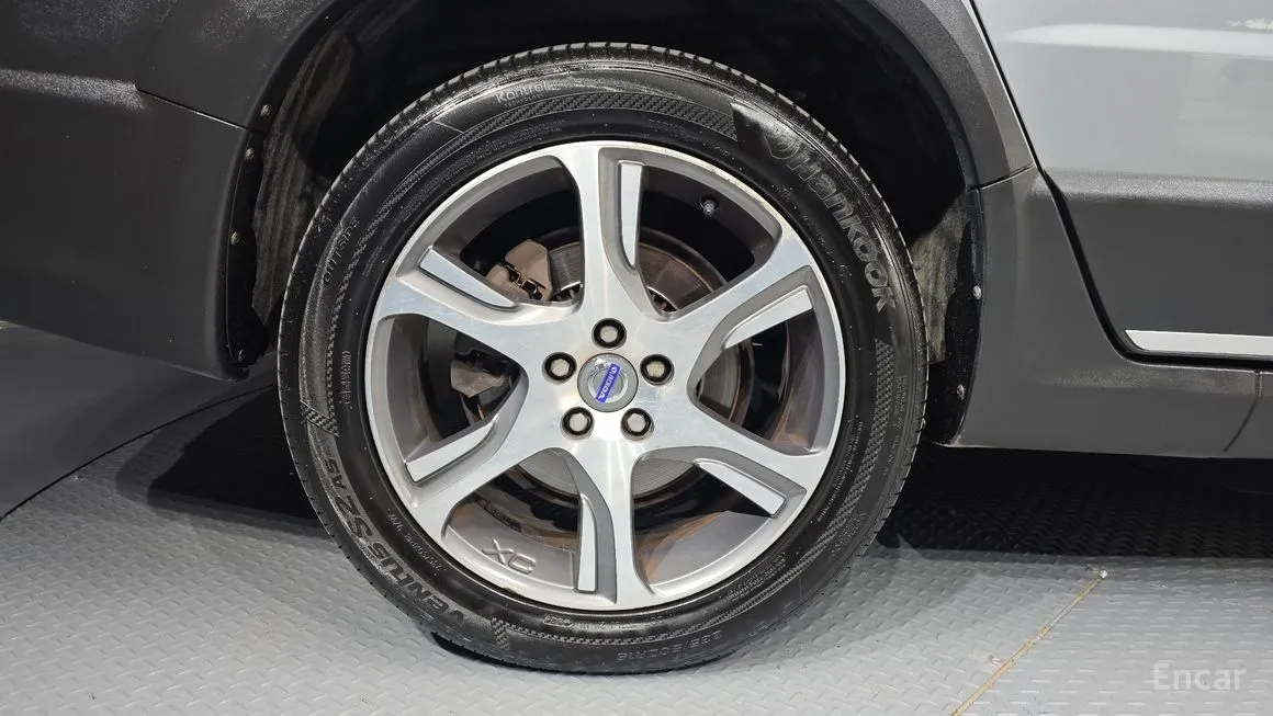 Volvo XC70