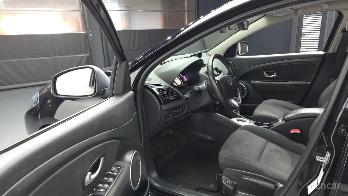 Renault SM3