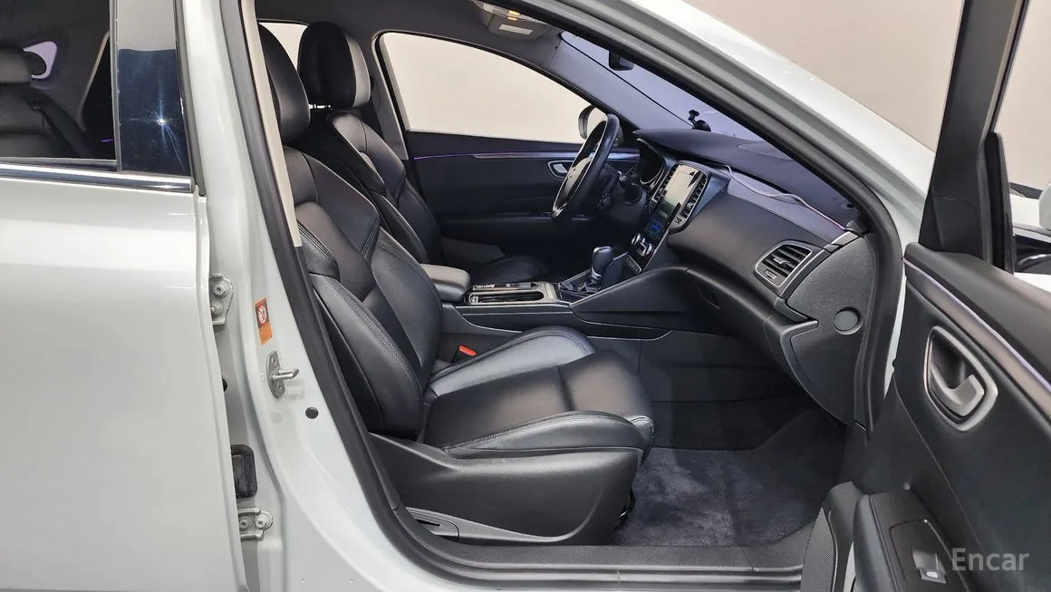 Renault SM6