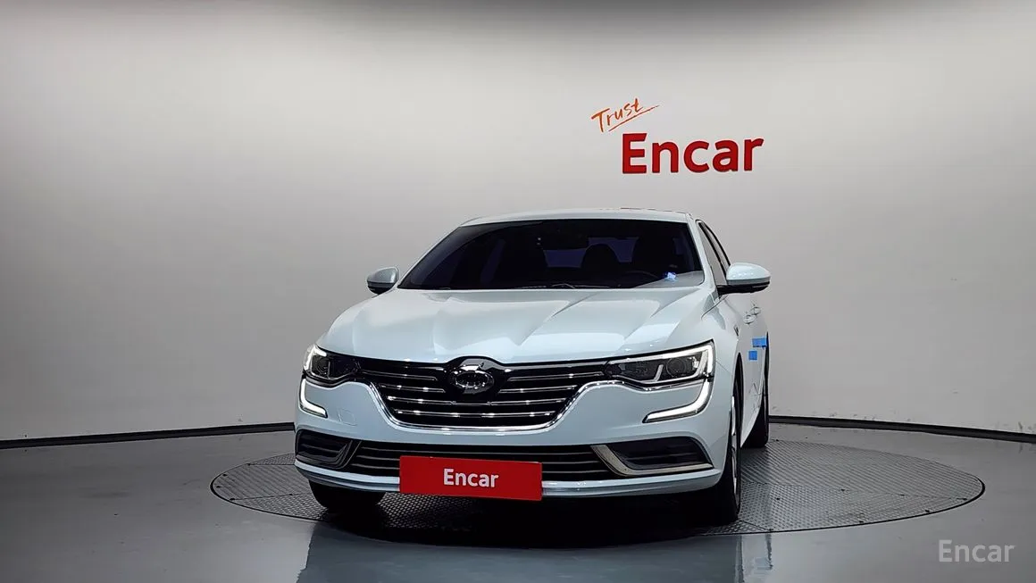 Renault SM6