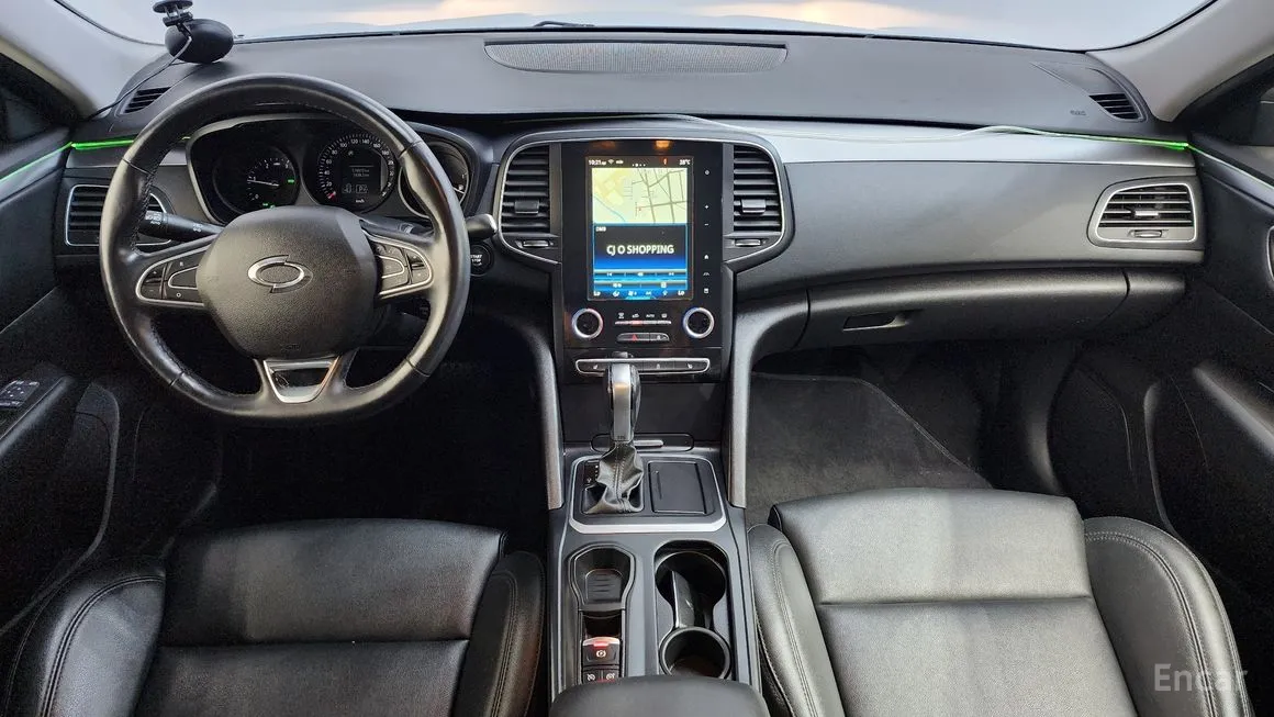 Renault SM6