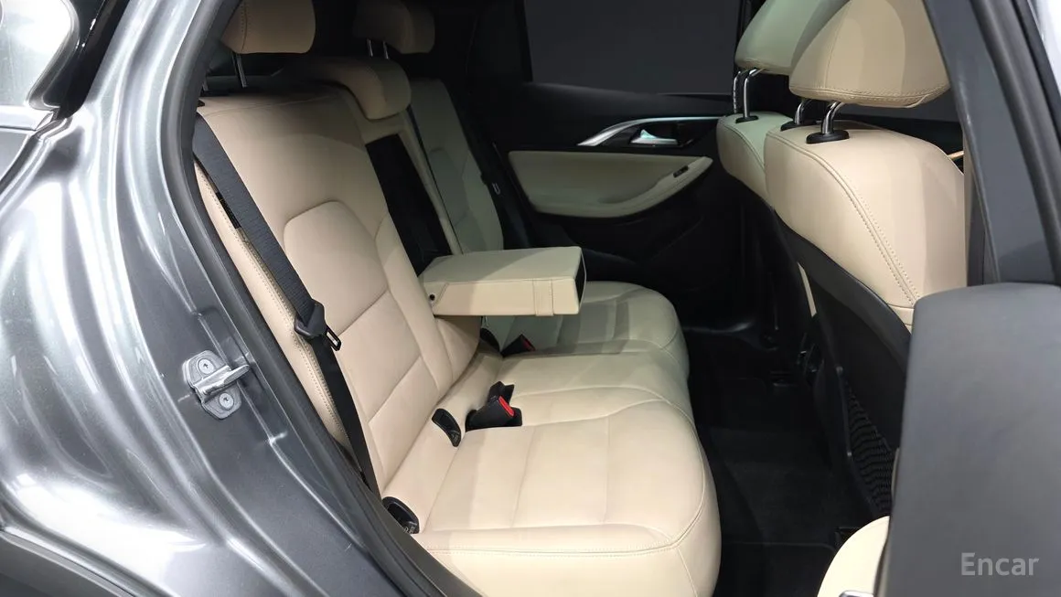 Infiniti QX30