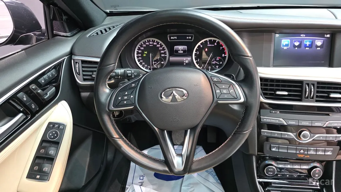 Infiniti QX30