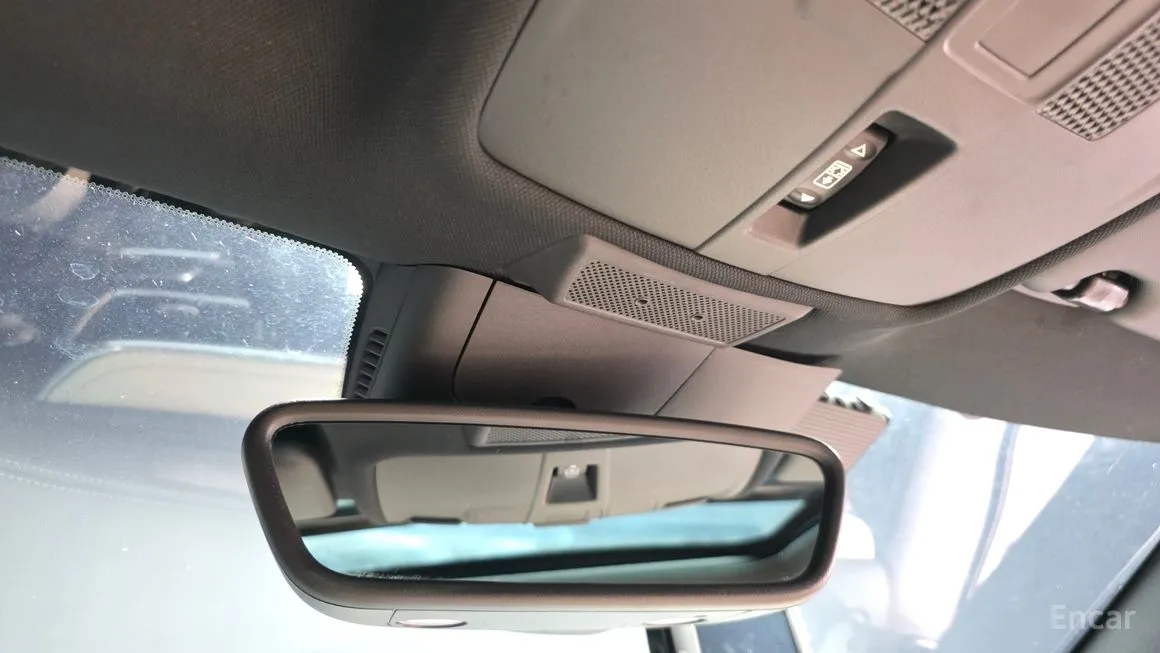 Infiniti QX30