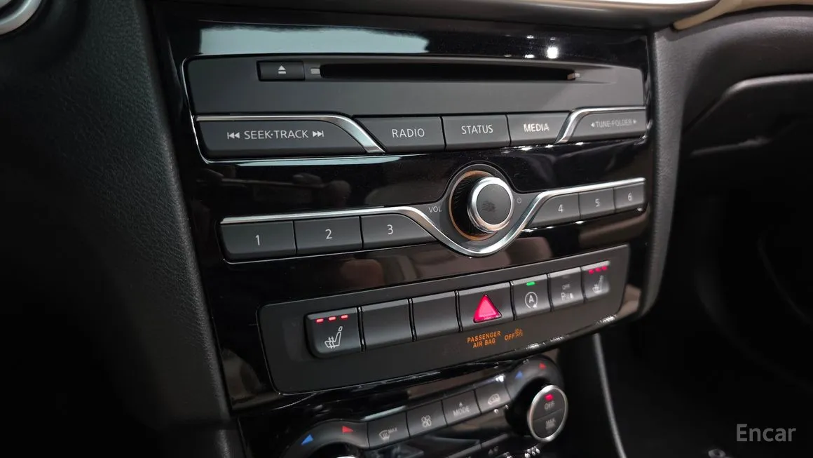 Infiniti QX30
