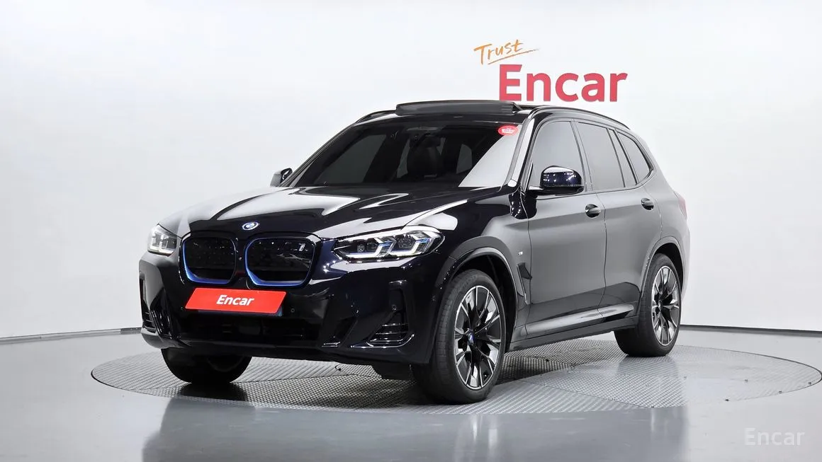 BMW iX3