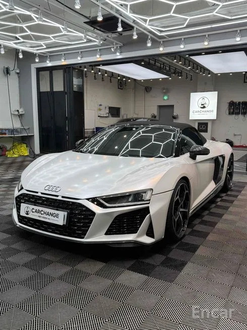 Audi R8