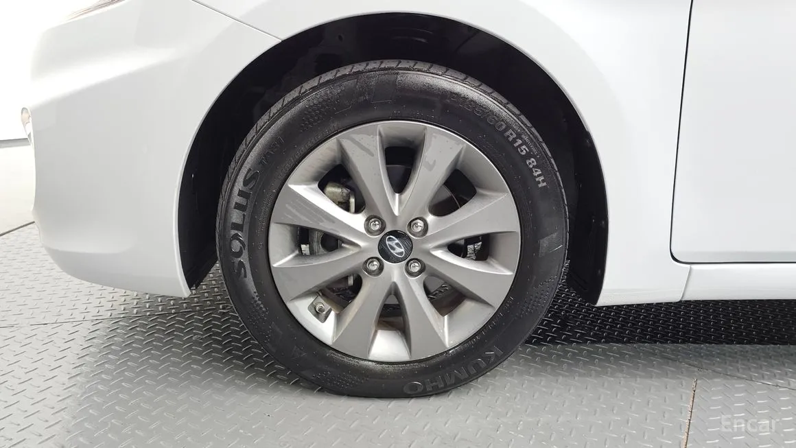 Hyundai Accent