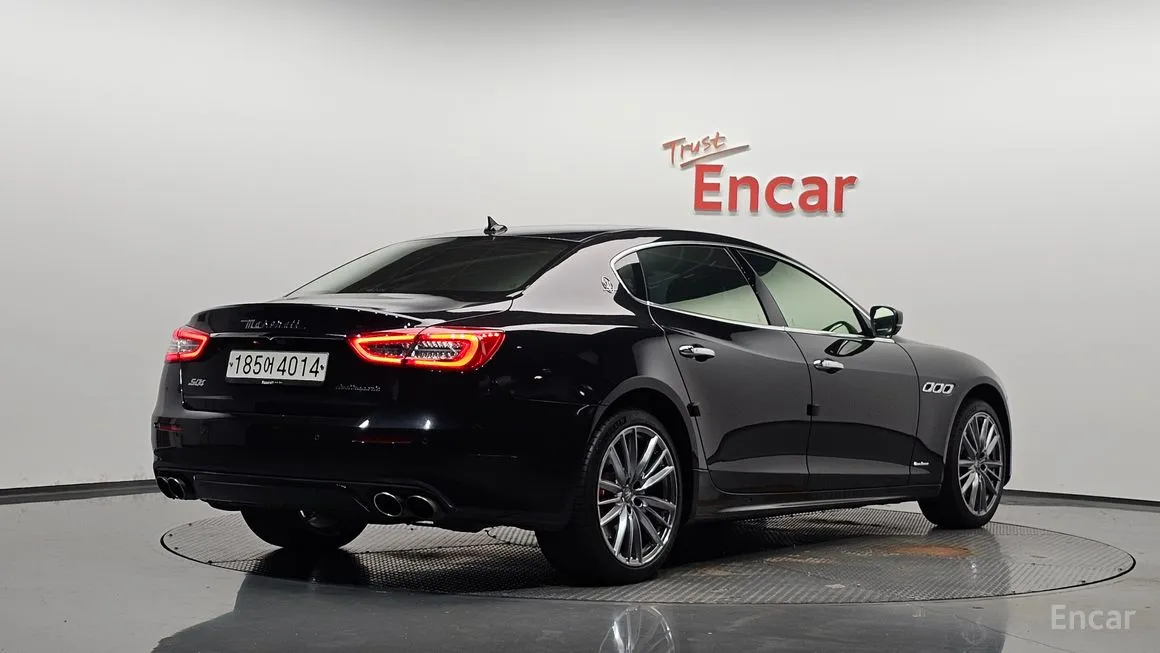Maserati Quattroporte