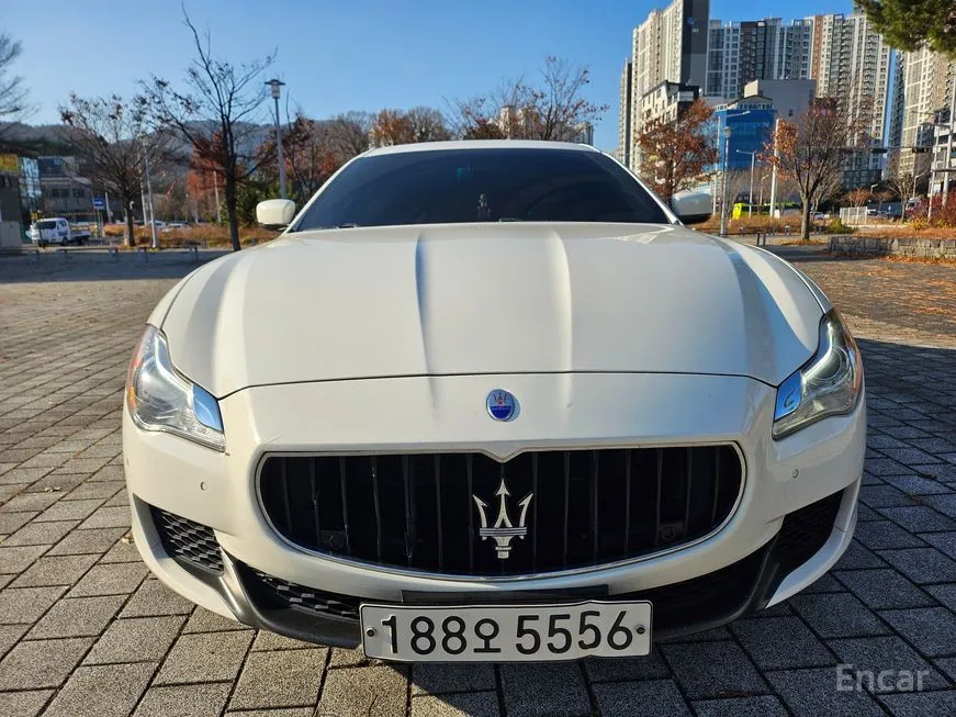 Maserati Quattroporte