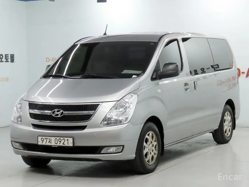 Hyundai Starex