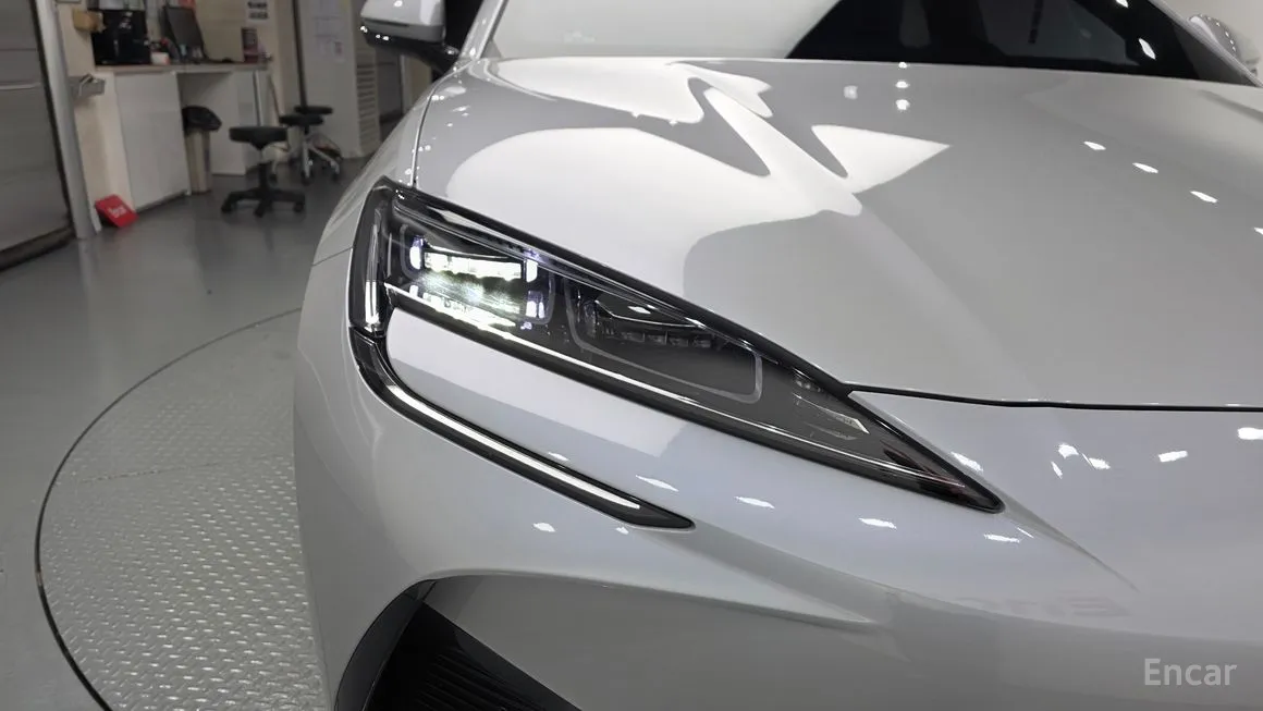 BYD Sealion 7