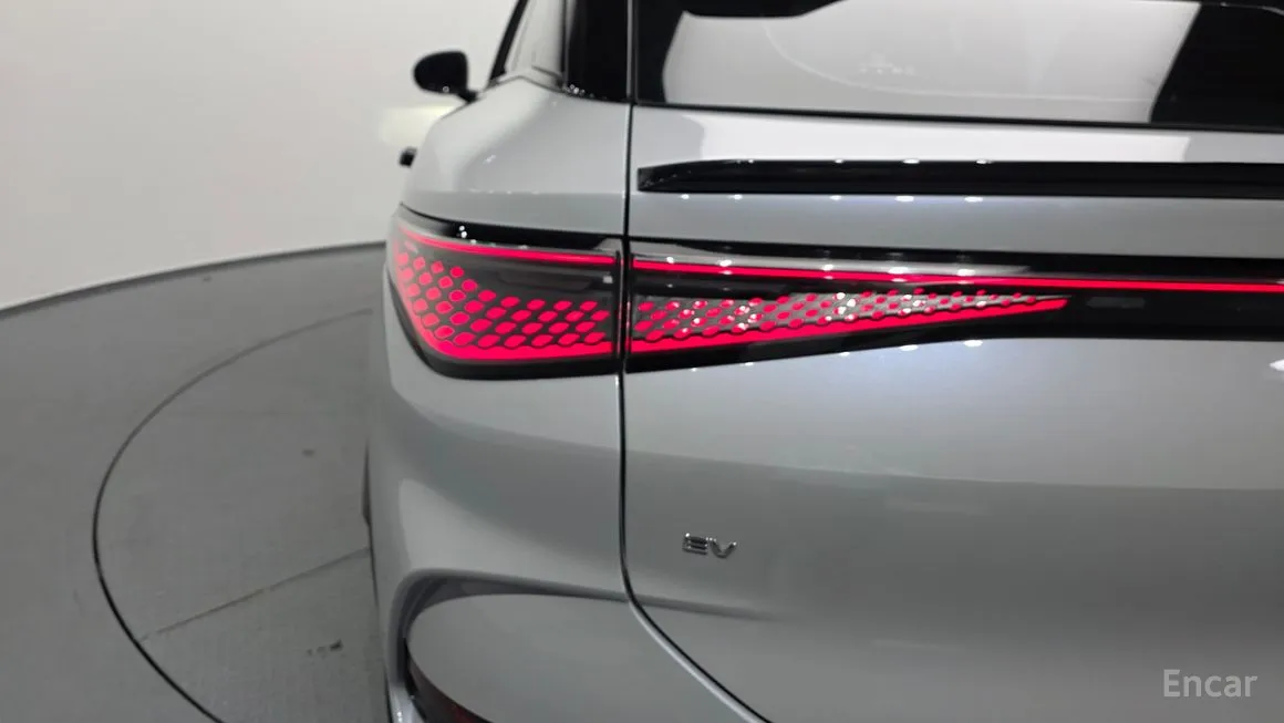 BYD Sealion 7
