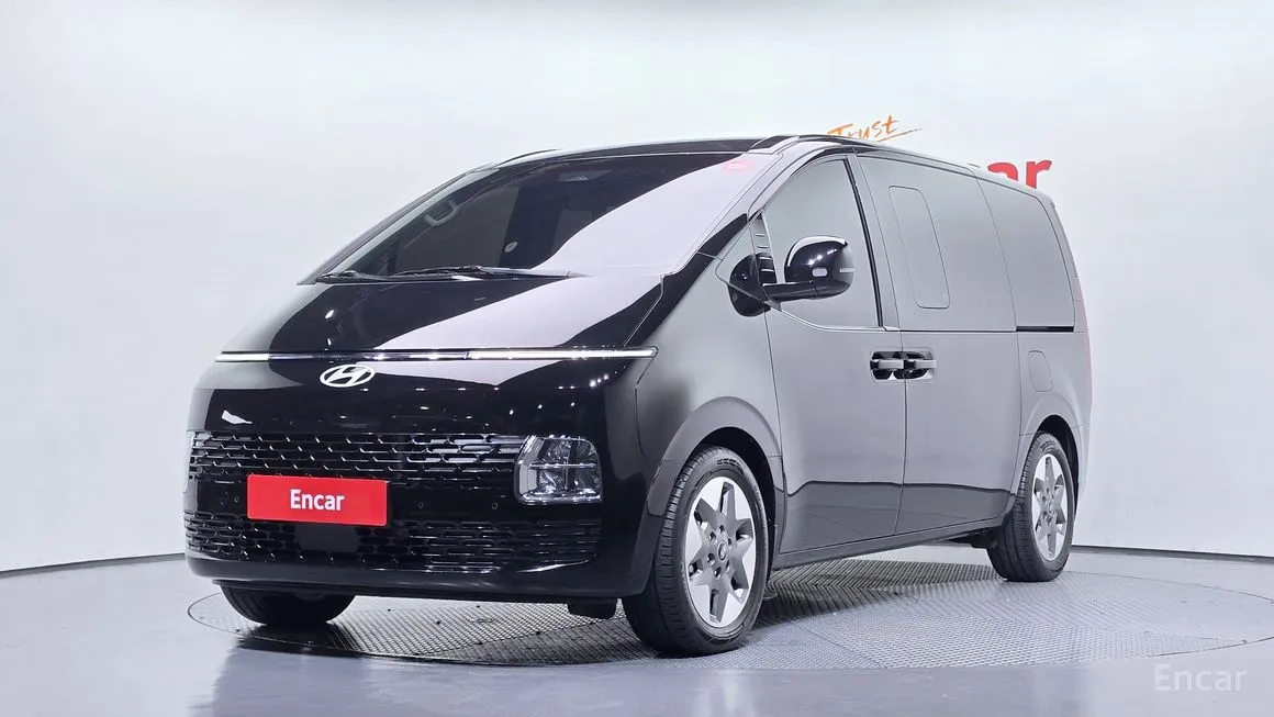 Hyundai Staria
