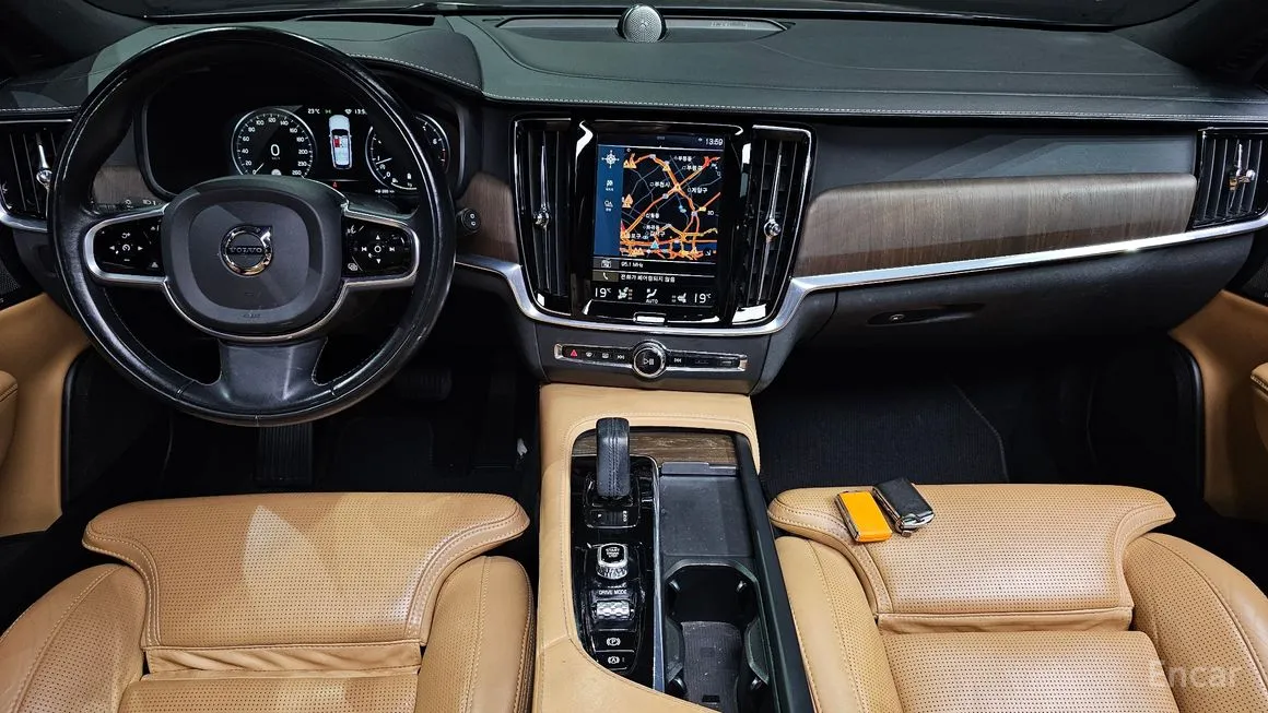 Volvo V90