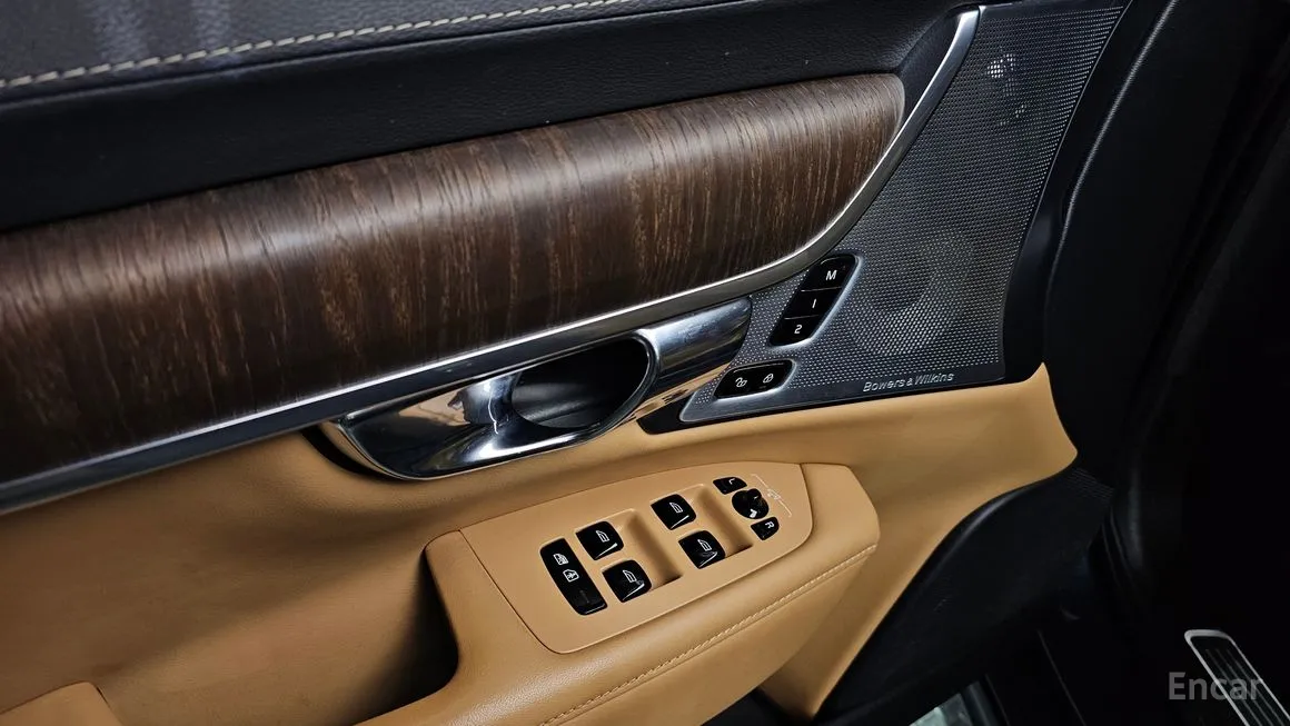 Volvo V90