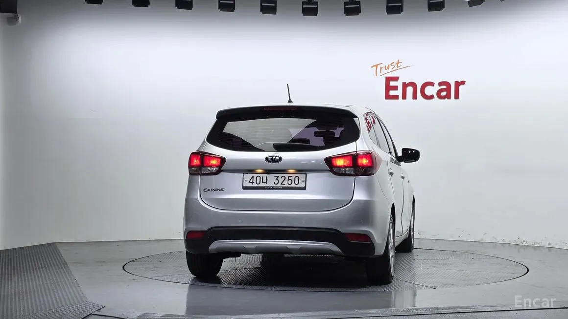 Kia Carens