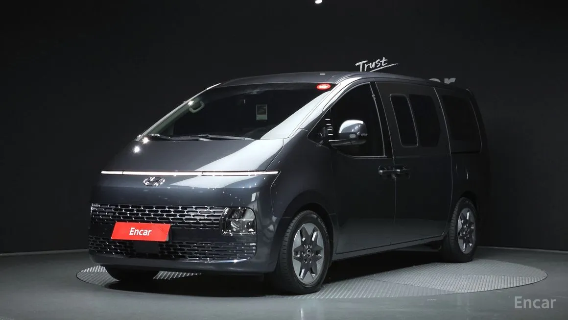 Hyundai Staria