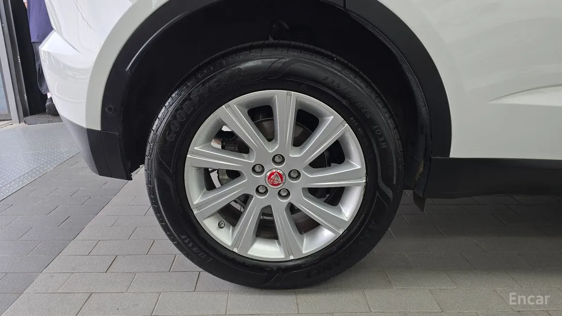 Jaguar E-PACE