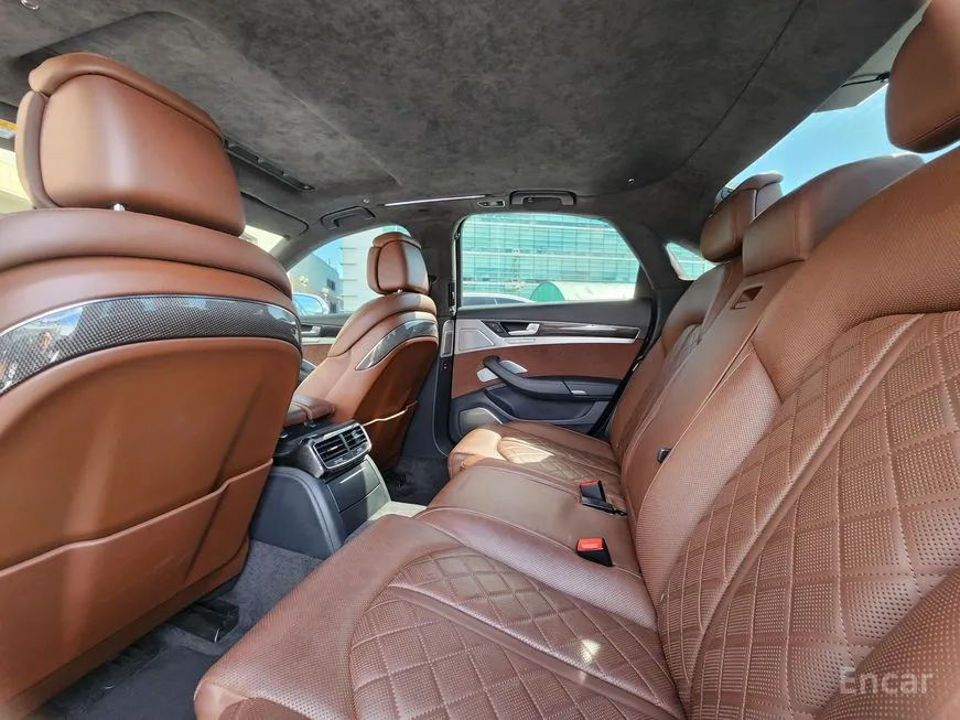 Audi S8