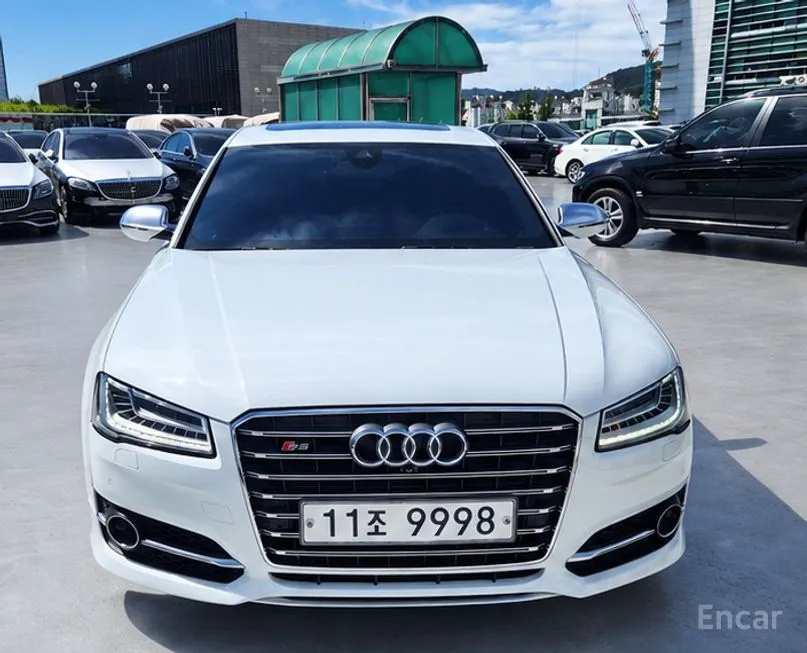 Audi S8