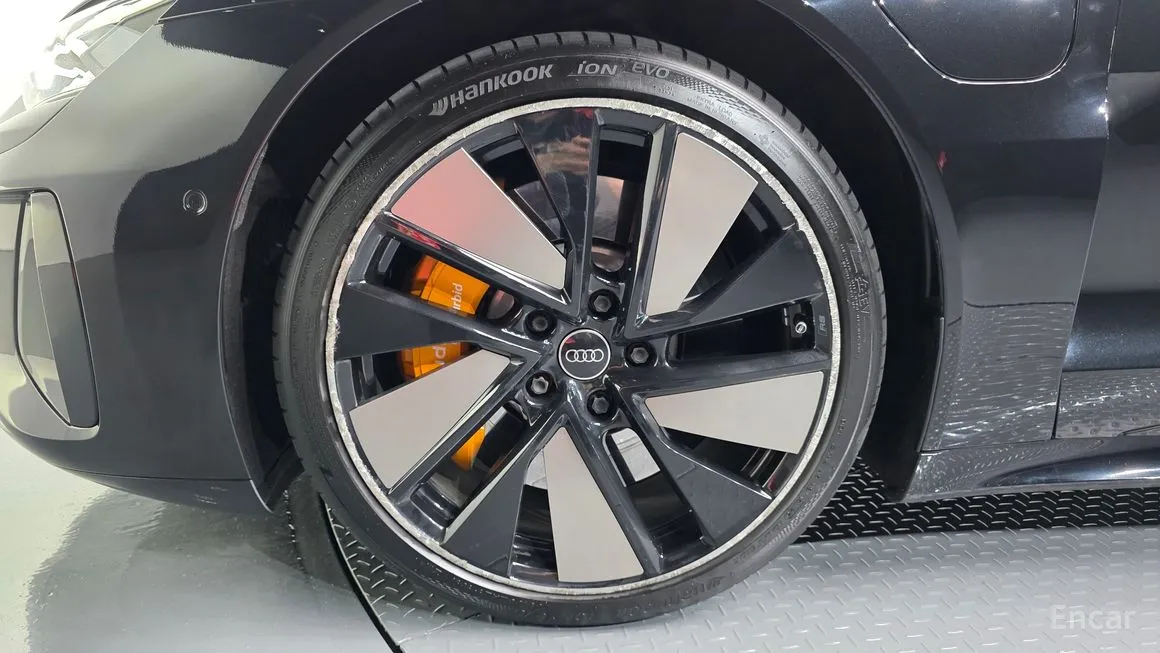 Audi e-tron GT