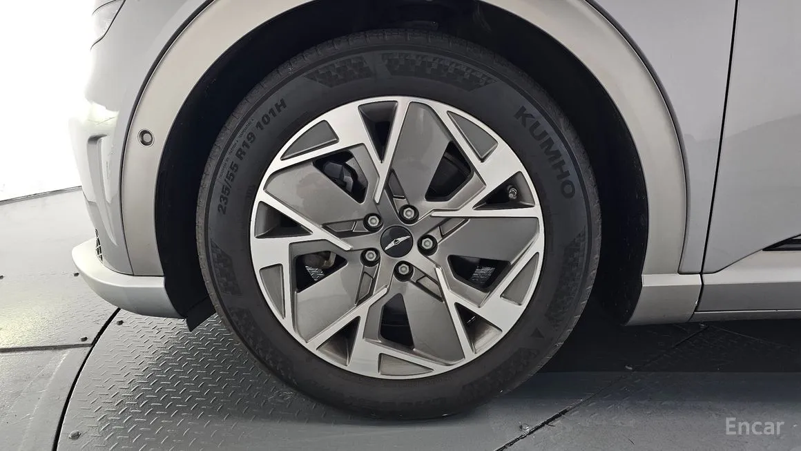 Genesis GV60