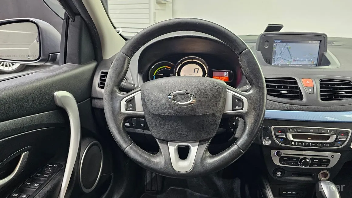 Renault SM3