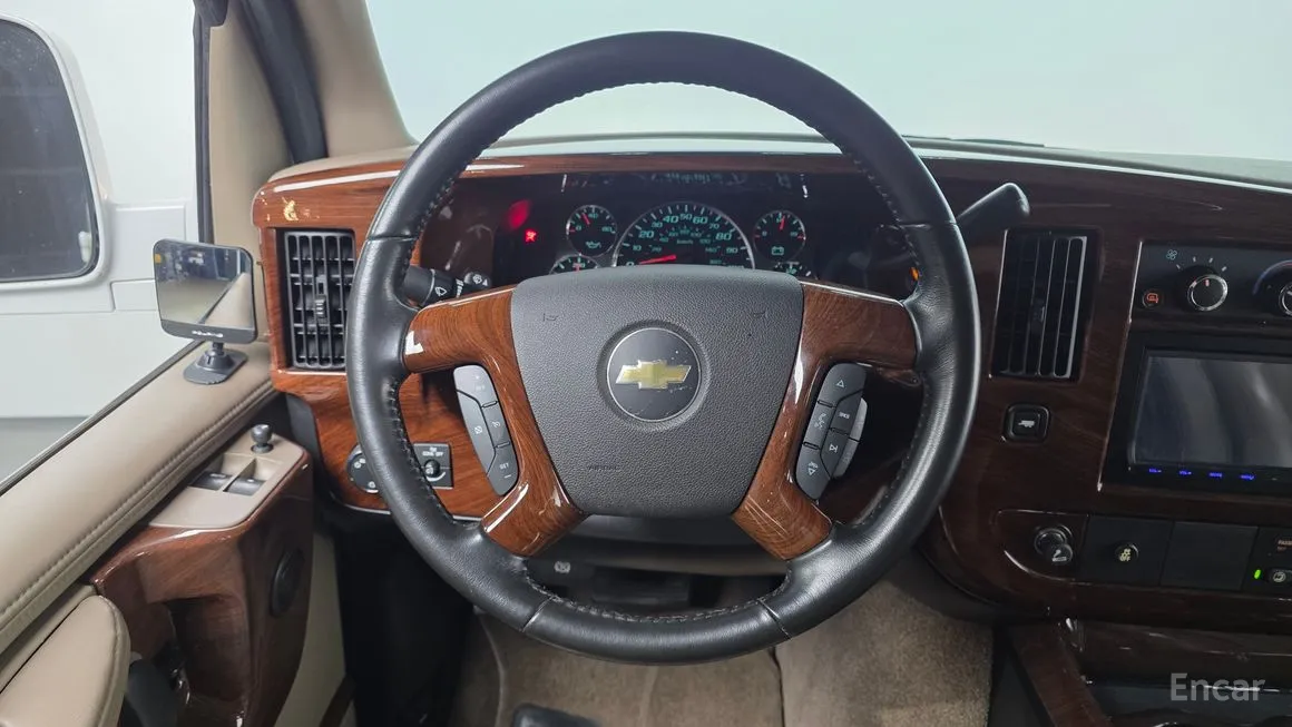 Chevrolet Express Van