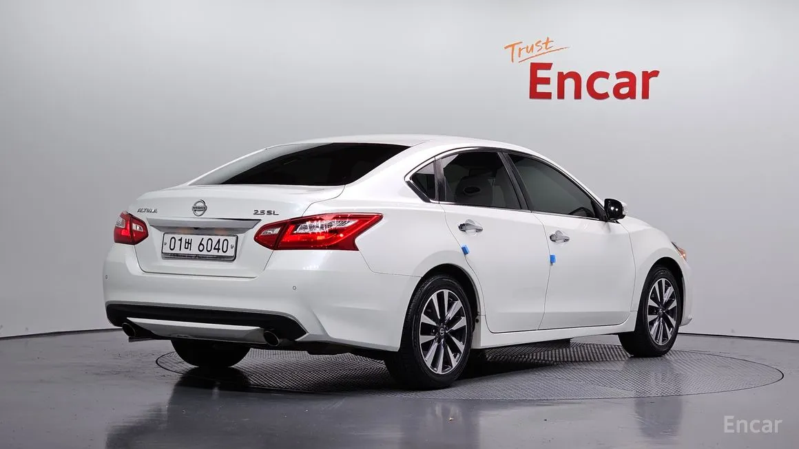 Nissan Altima
