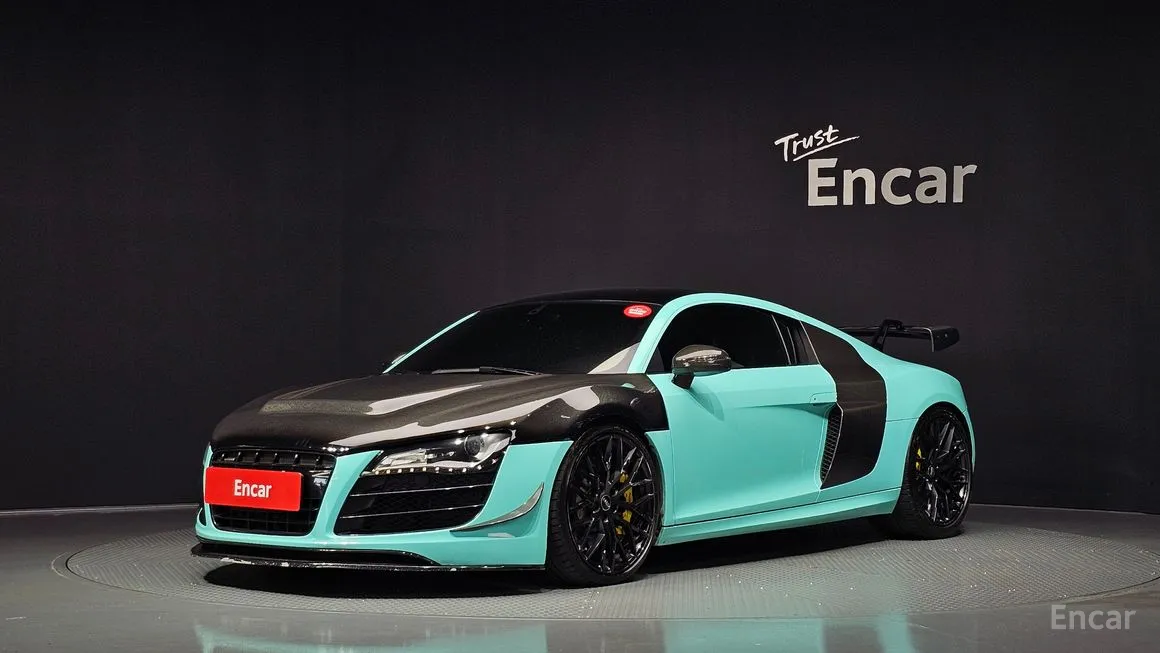 Audi R8