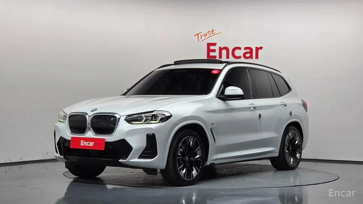BMW iX3