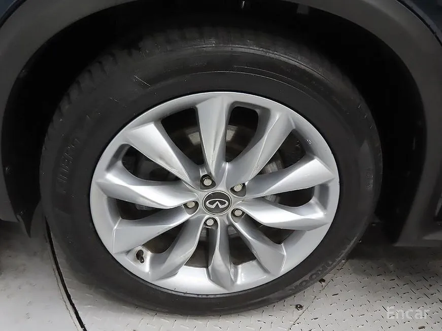 Infiniti QX50