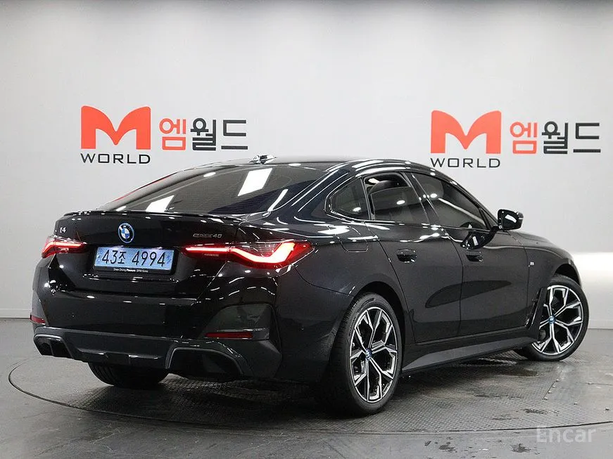 BMW i4