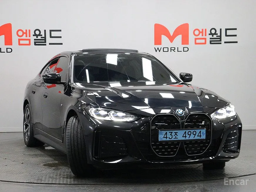BMW i4