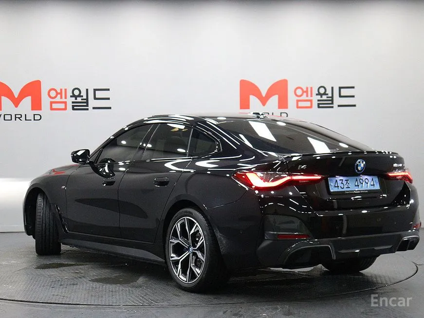 BMW i4