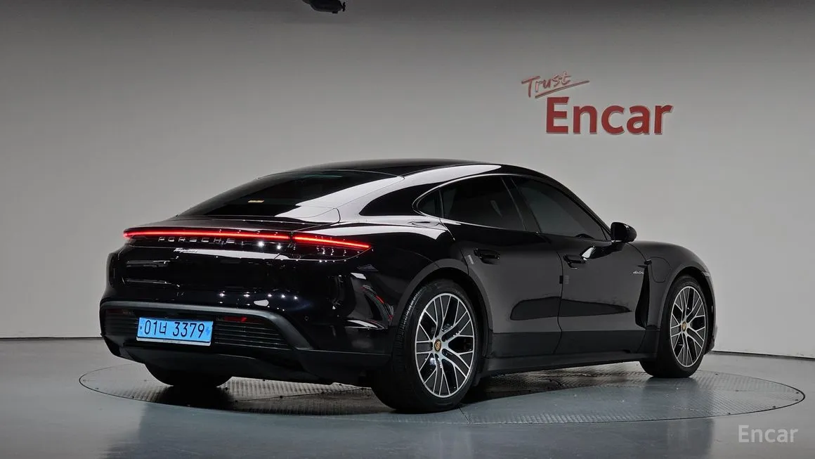 Porsche Taycan