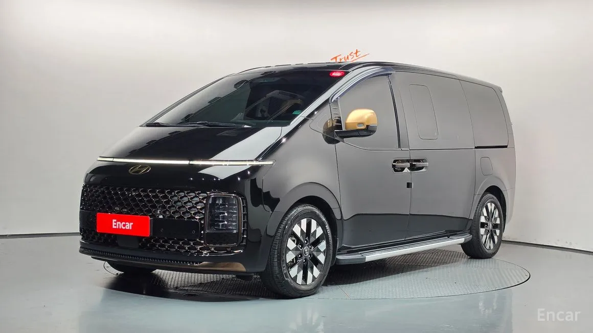 Hyundai Staria