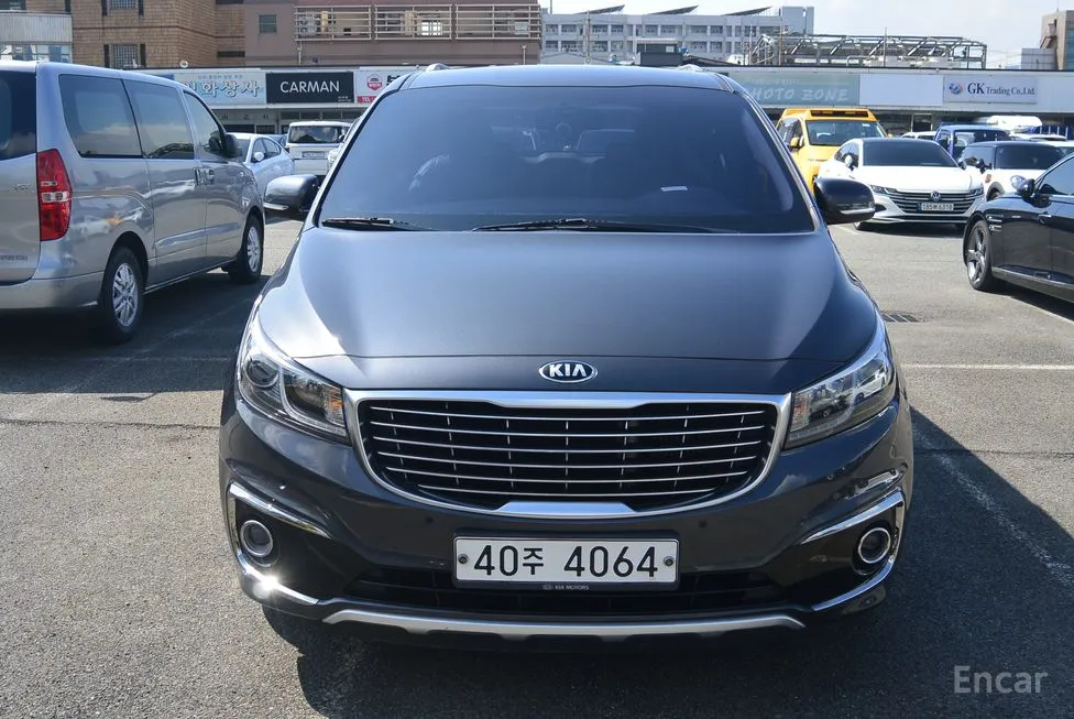 Kia Carnival