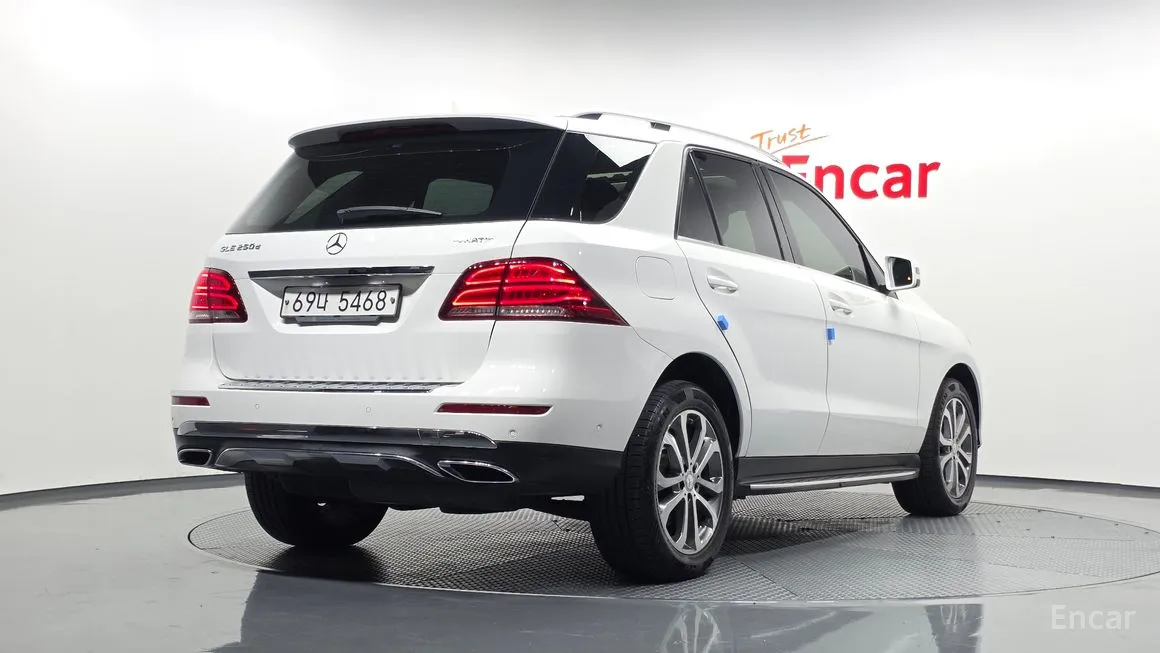 Mercedes-Benz GLE-Class